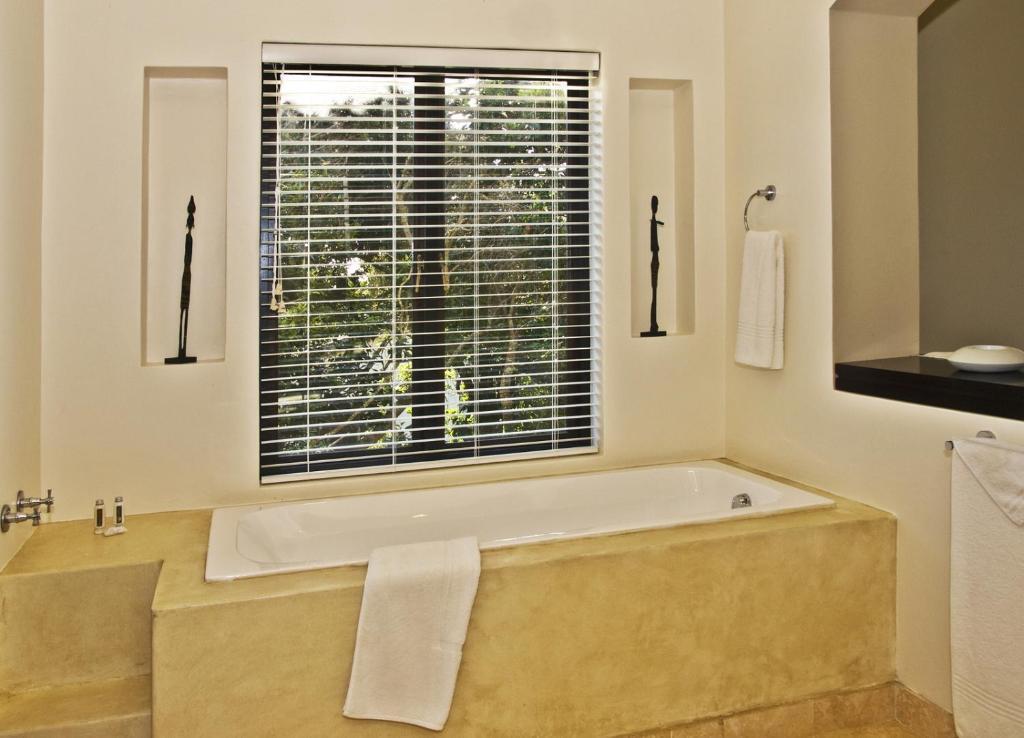Lodge On The Lake And Wellness Spa Wildernis Room photo